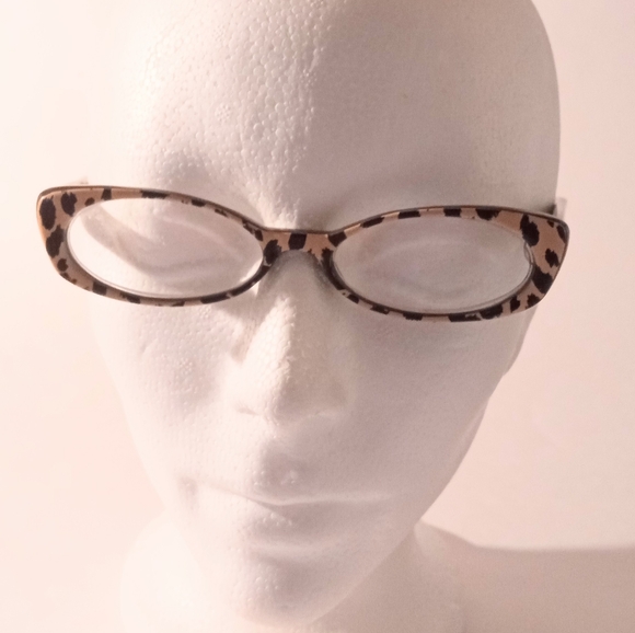 Betsey Johnson Animal Print Slight Cat Eye BJR101 Cream Oval Eyeglasses Frame - Picture 5 of 11
